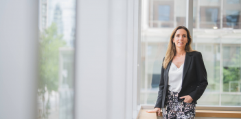 Claudia Ovalle aborda la importancia del ahorro previsional voluntario en Radio La Clave
